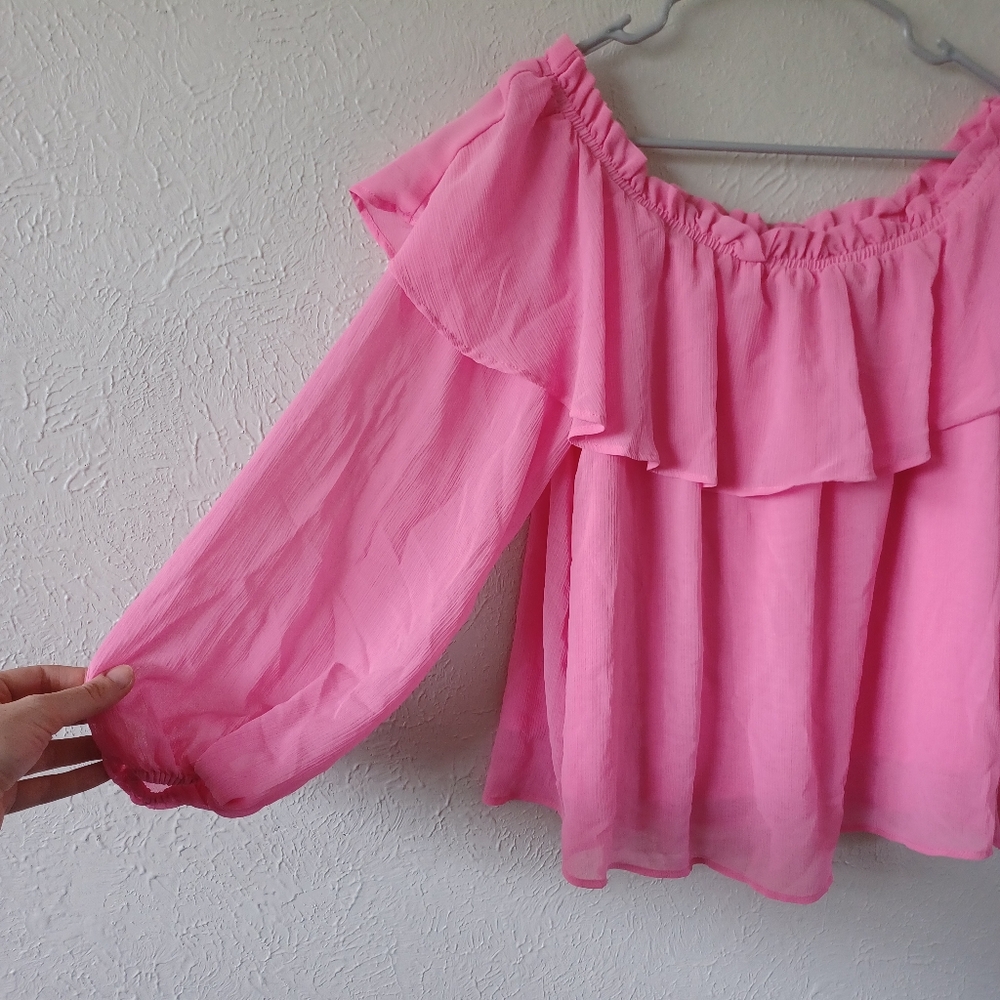 H&M Pink Off-Shoulder Ruffle Blouse - Picture 2 of 6
